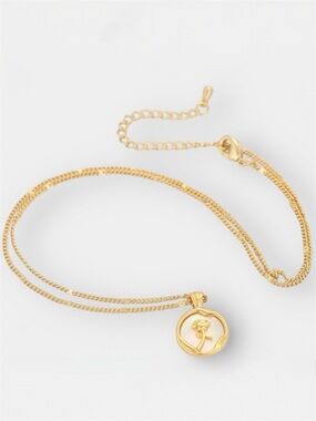 Mother’s Day 🌺 Mop Rose Necklace 14k Gold Plated Mother of Pearl Jewelry